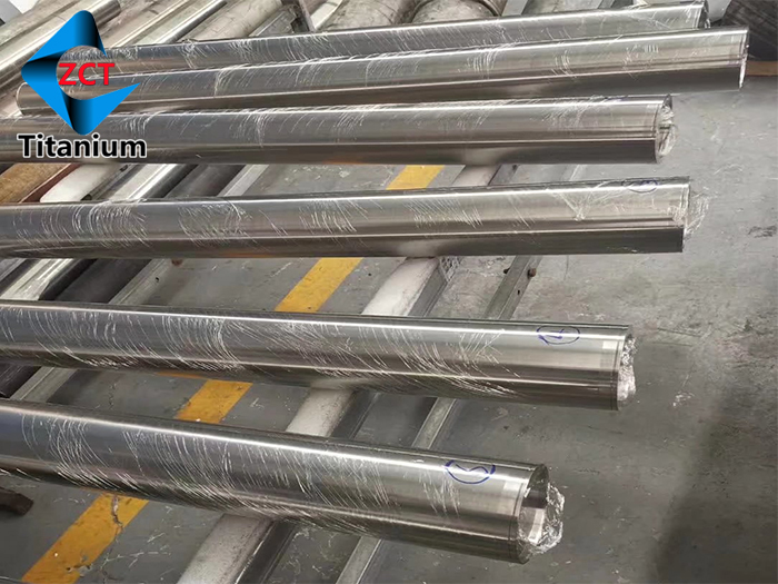 Seamless titanium tube